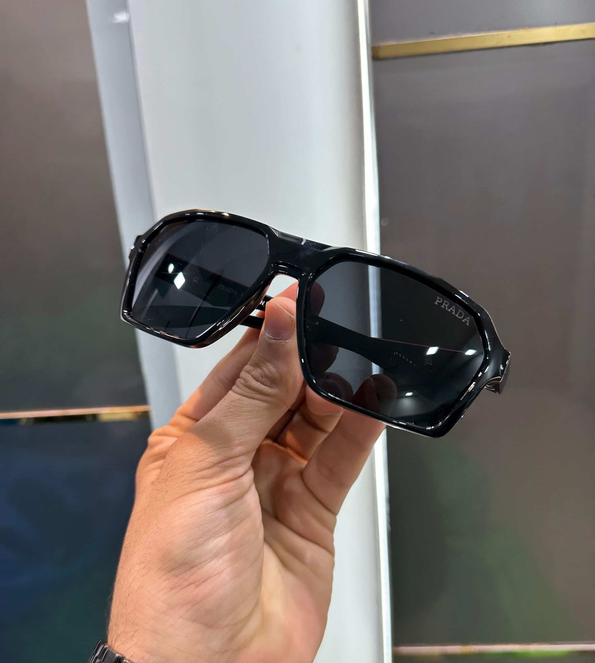 Prad a Milano All Black Glossy Premium Shade S91