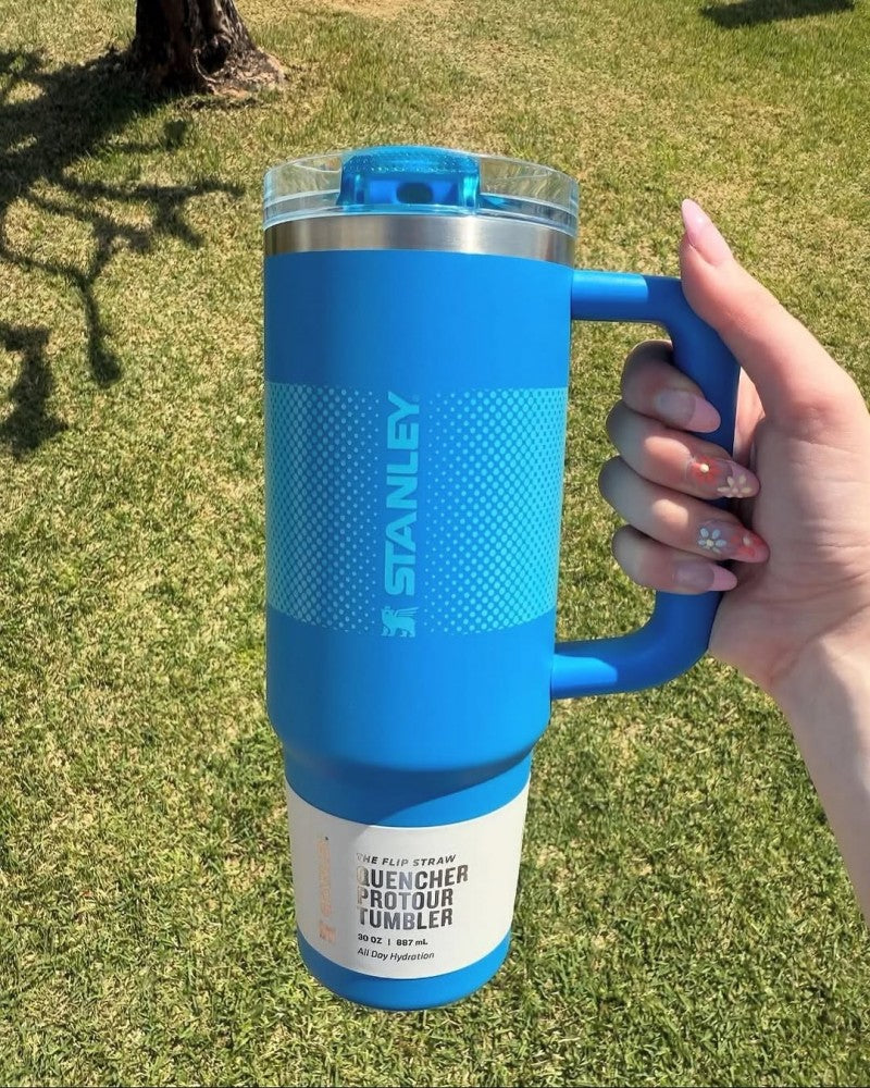 Stanley Quencher Dotted Design Tumbler Blue