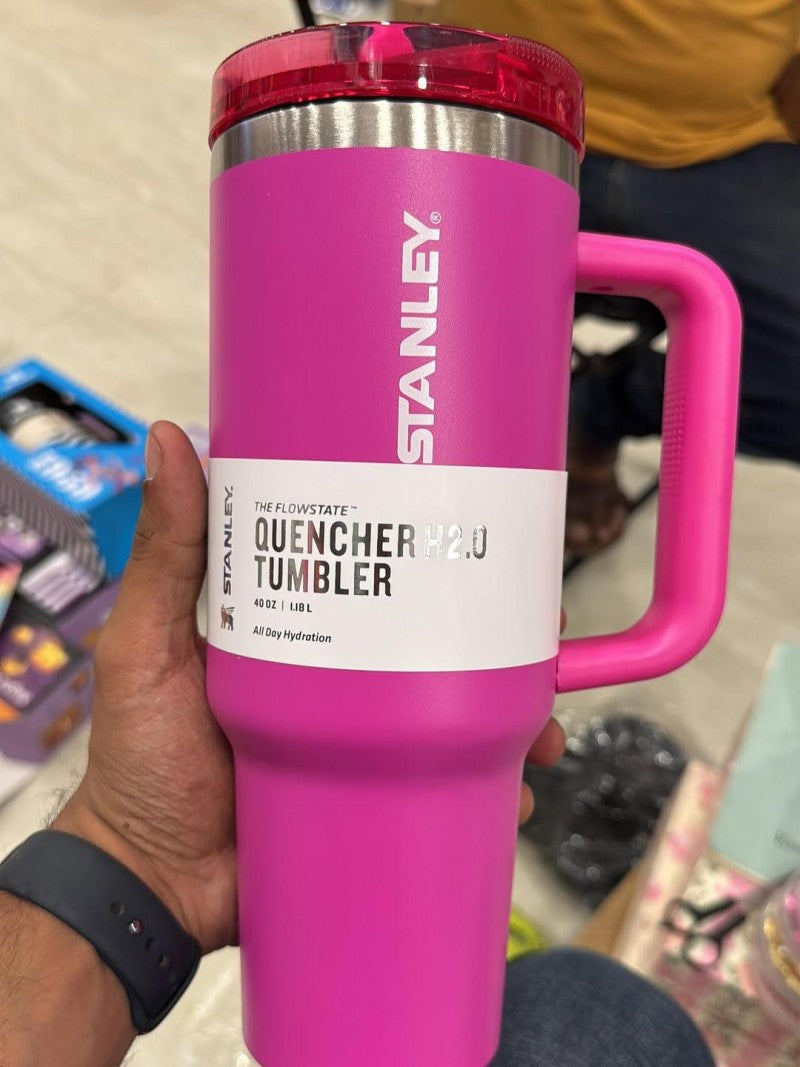 Stanley Quencher ProTour Flip Straw Tumbler Hot Pink