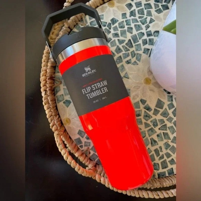 Stanley IceFlow Flip Straw Tumbler Blaze Red 30 oz
