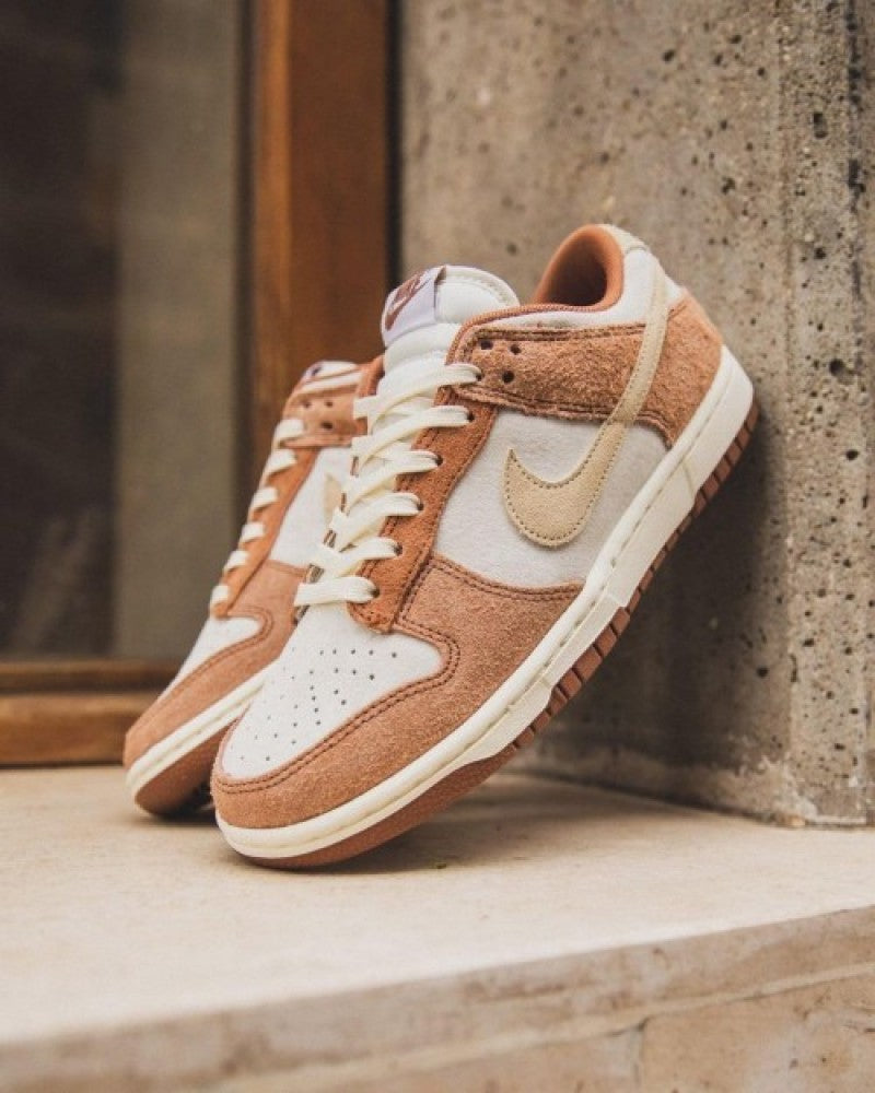 Nike sb dunk low medium curry