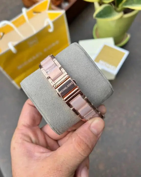 Michael Kors rose