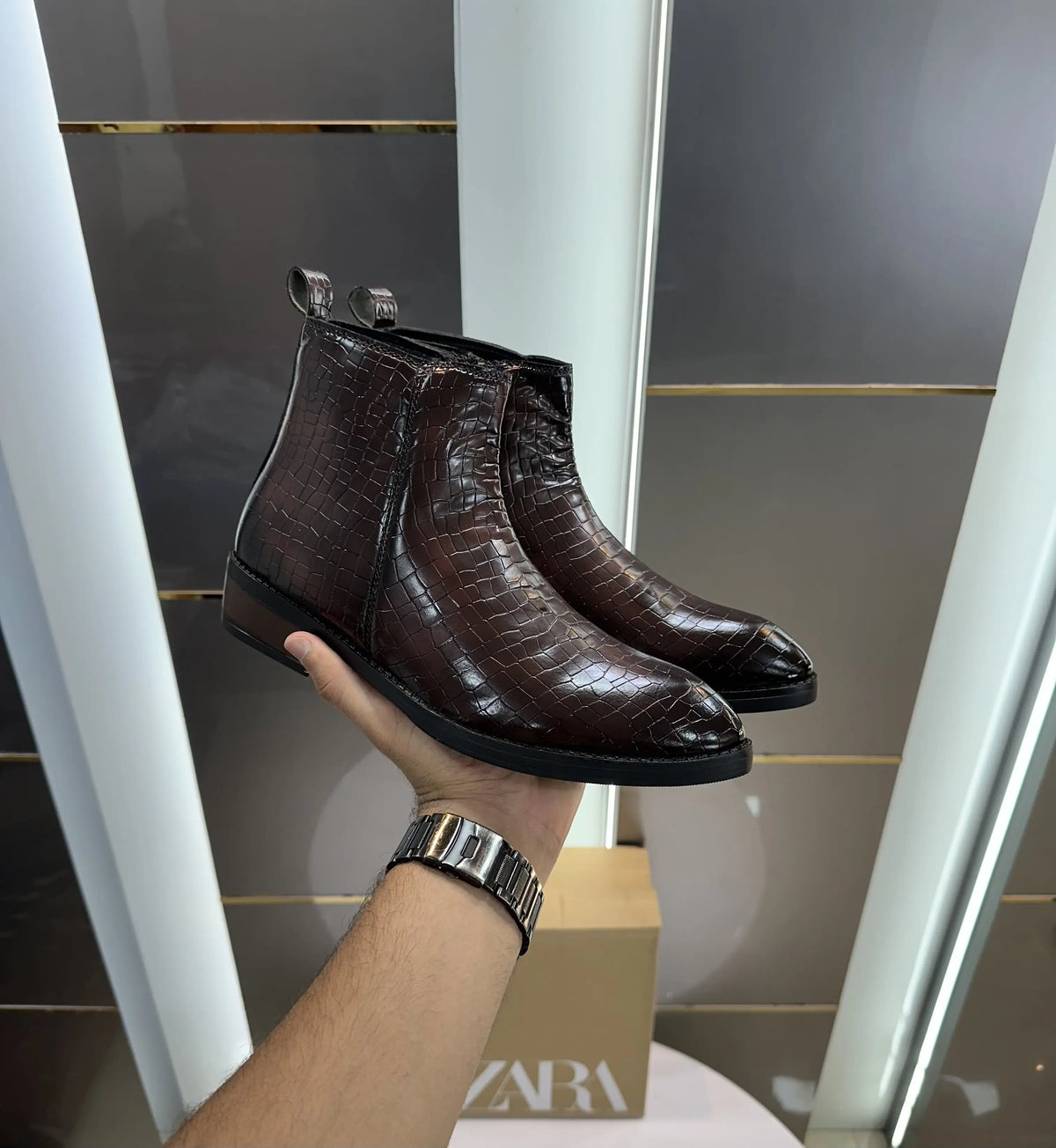 Zara_Chelsea Brown Premium Leather Boots