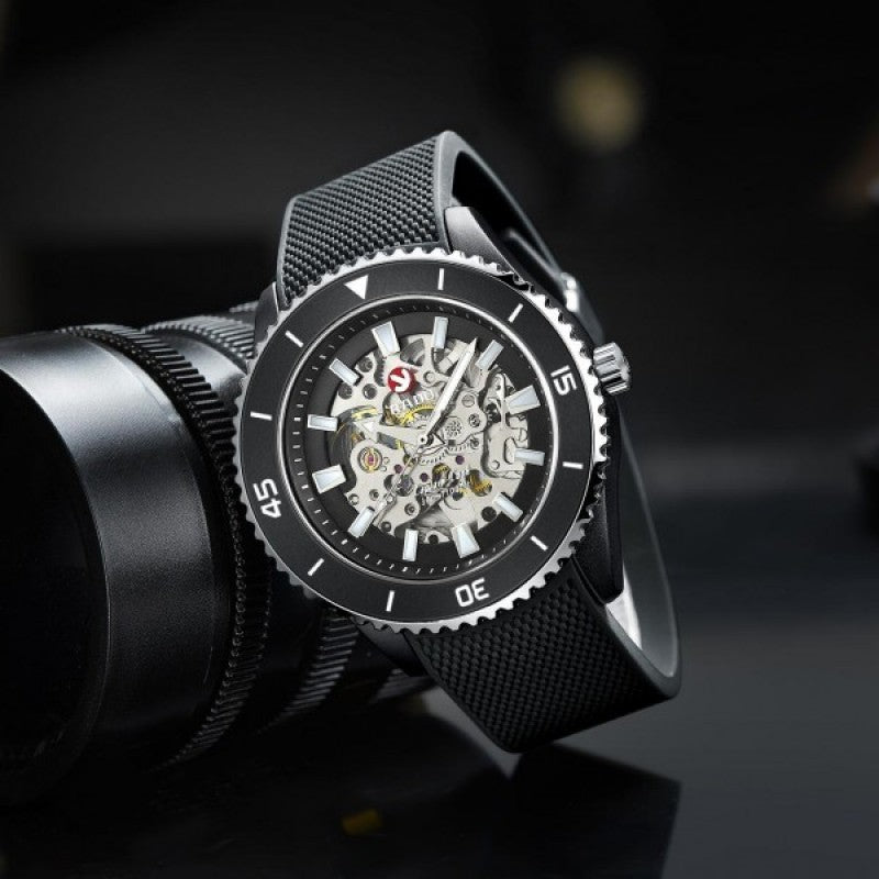 Rad o Captain Cook Automatic Silver Black