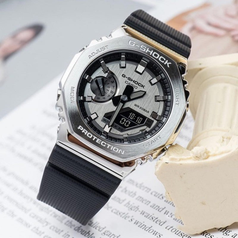 Casio G shock GM 2100 Silver
