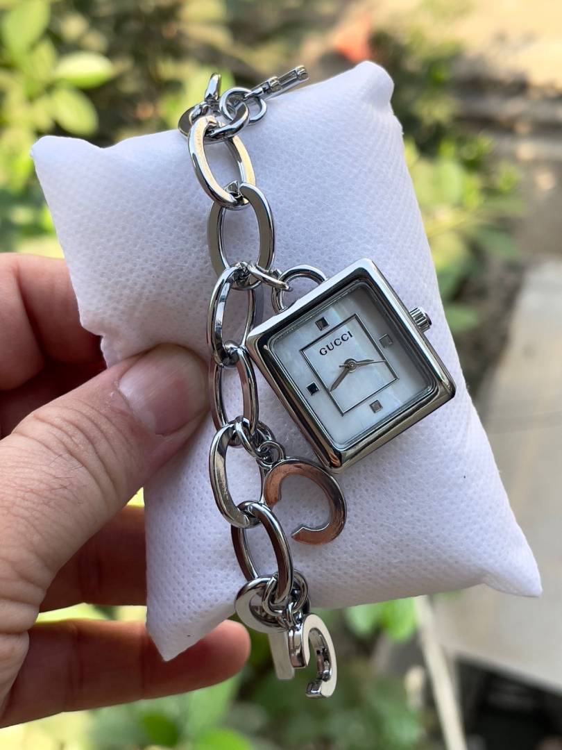 Gucc_i bracelet ladies watch