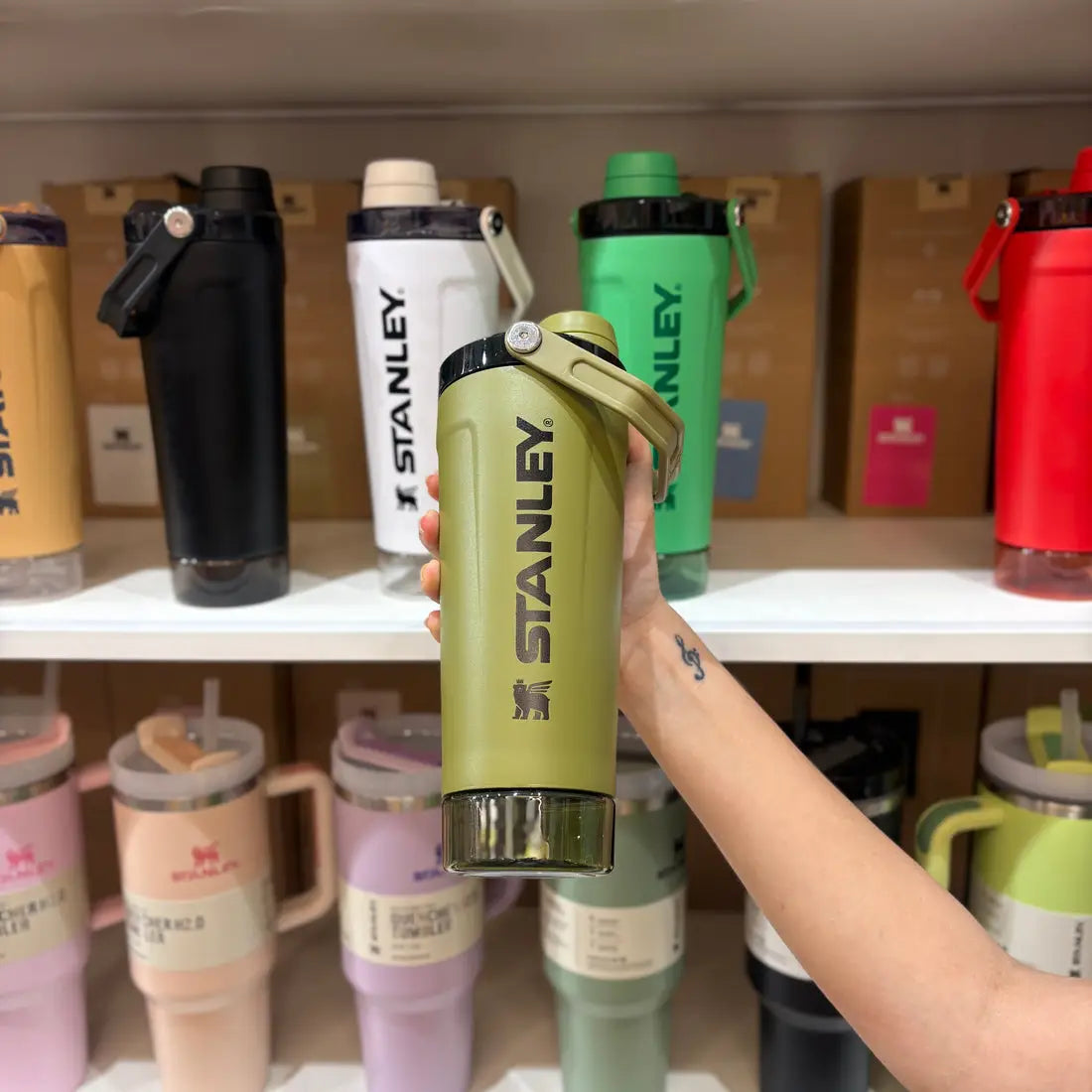 Stanley The Vitalize Shaker Mendhi Green