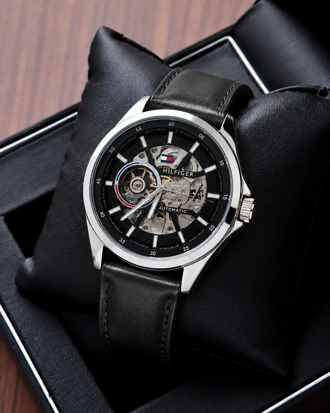 TOMMY HILFIGER AUTOMATIC LEATHER