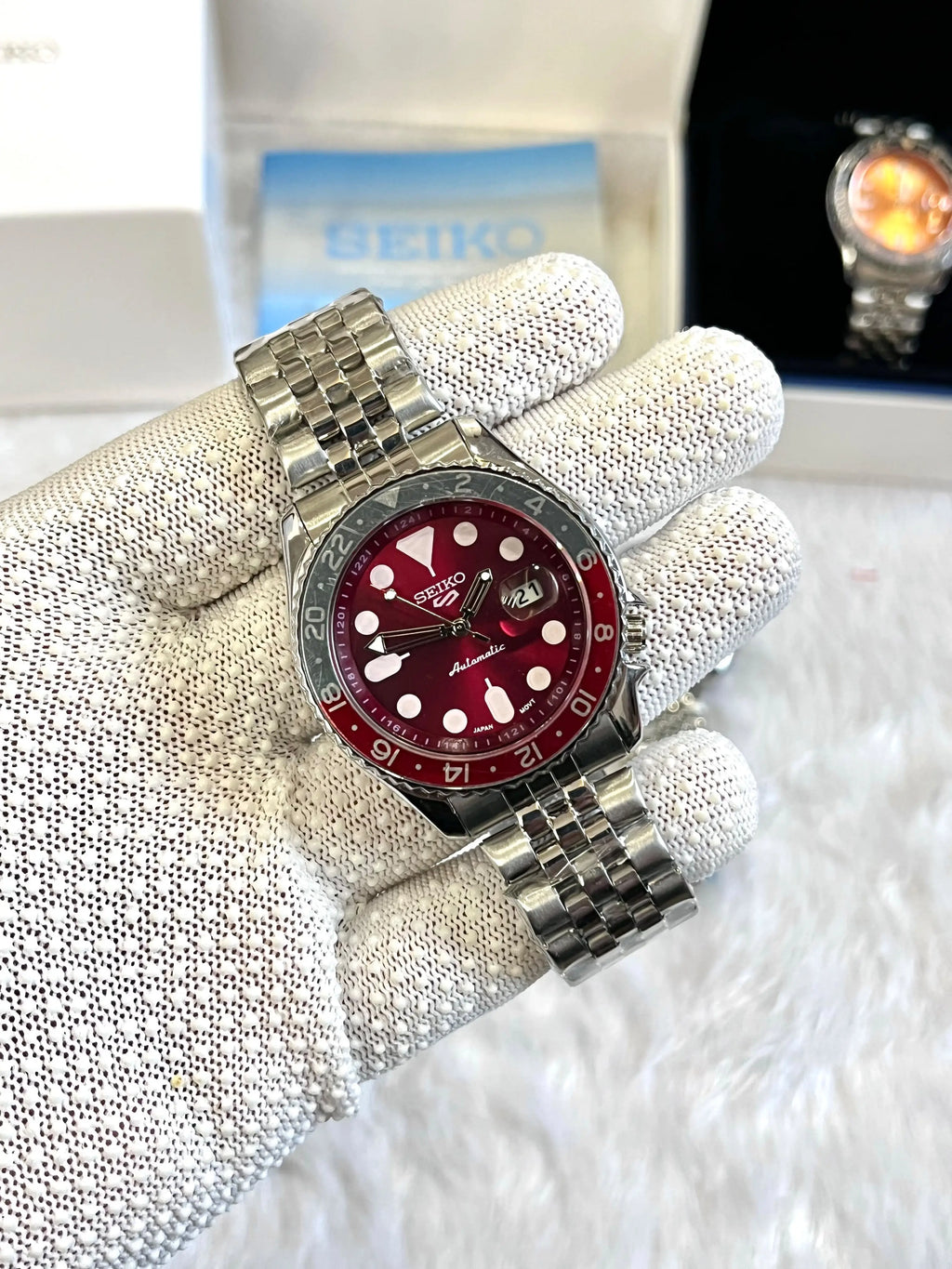 SEIKO 5 SPORTS GMT RED