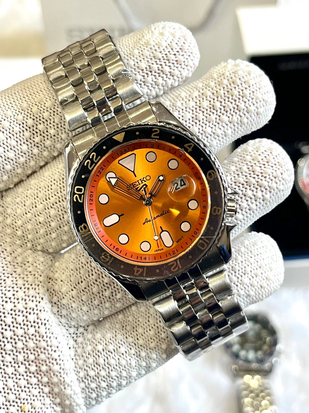 SEIKO 5 SPORTS GMT ORANGE