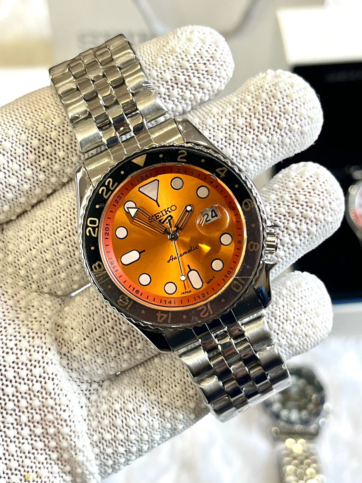 SEIKO 5 SPORTS GMT ORANGE