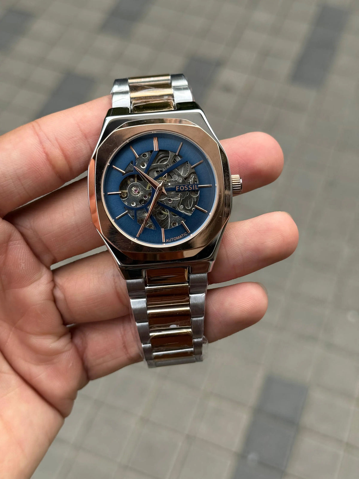 Fossil Skeleton Square Open Machine