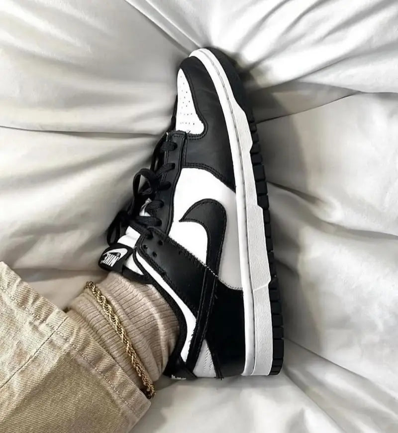 Nike Sb Dunk low Panda Womens