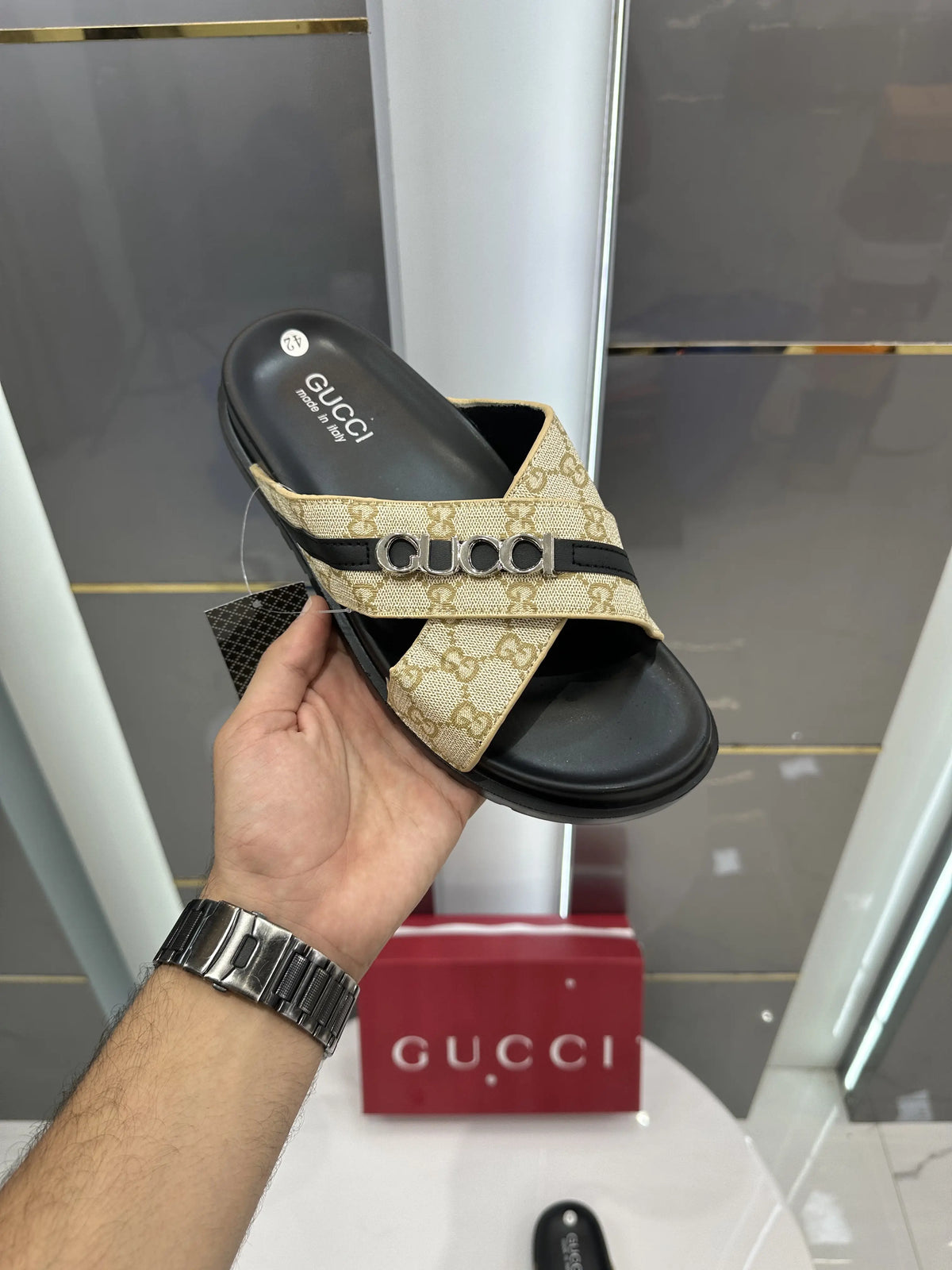 Gucci_Beige Cross Premium Slide With Metal Logo