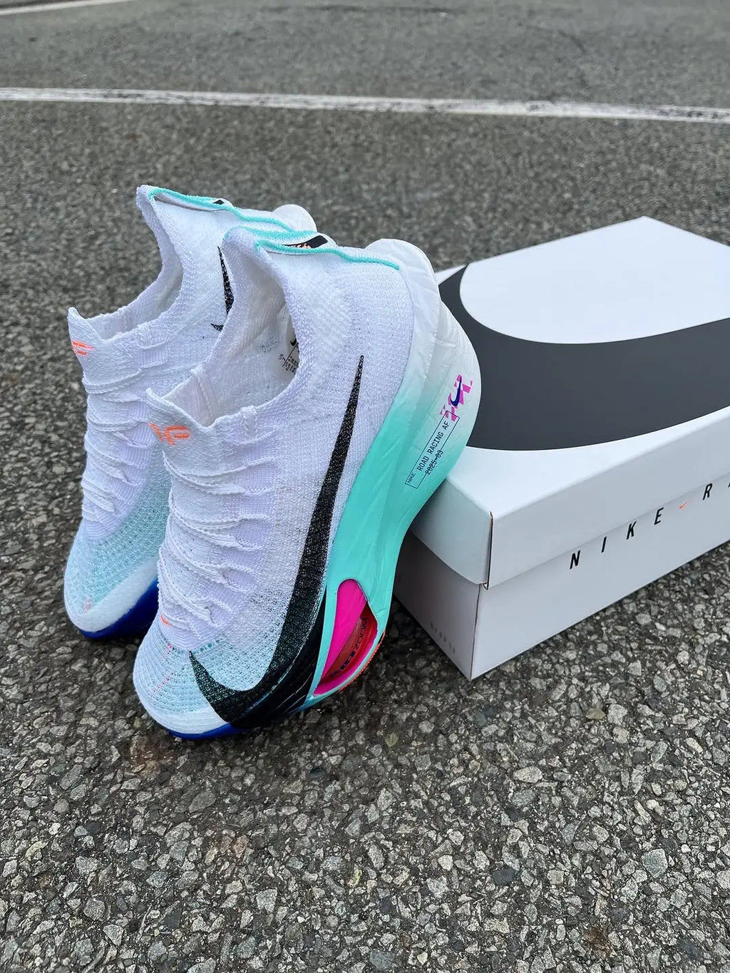 Nikee Zoom Alphafly 3 WhiteHyper Turquoise Concord Black