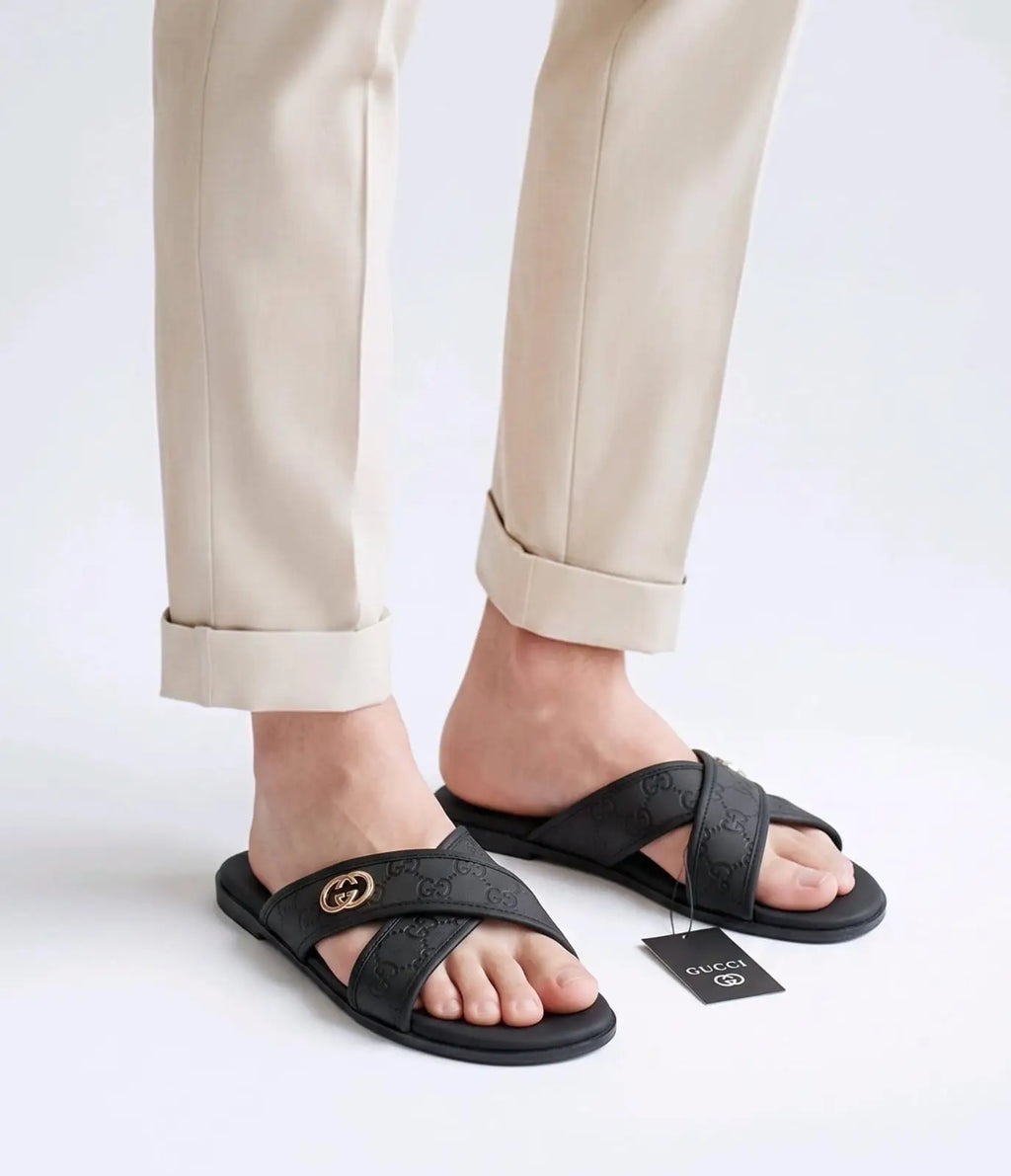 Gucci_Black Cross Monogram Metal Logo Premium Slids
