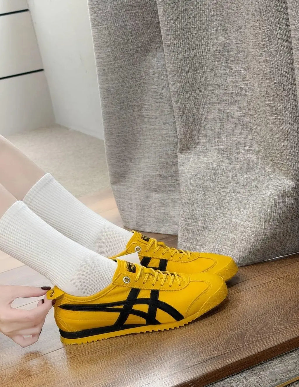 Onitsuka Tiger Mexico 66 SD Tai-Chi Yellow  Black  7A Premium Mens Sneakers D-2033