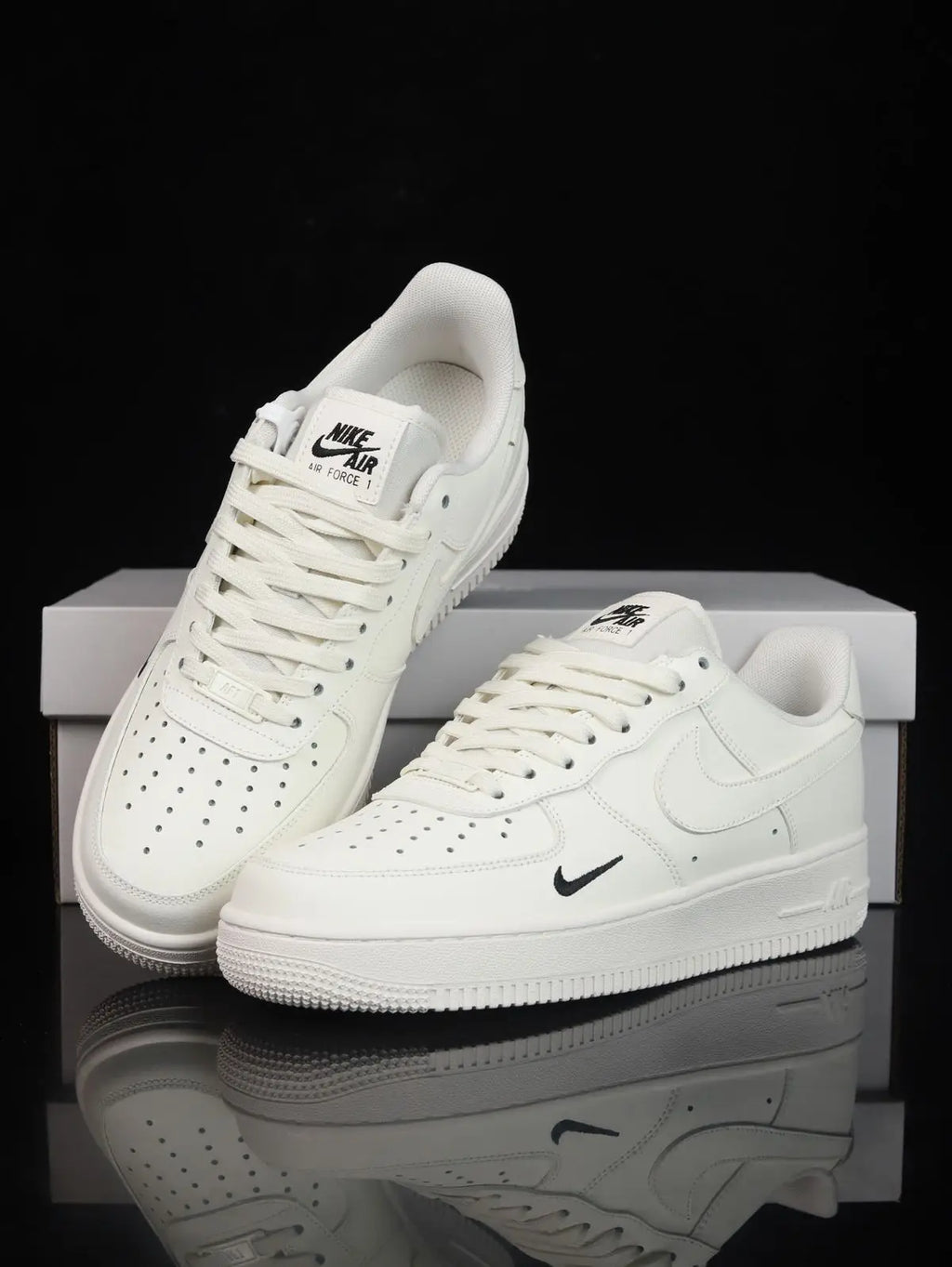 Nike Airforce 1 07 Essential Sail Black
