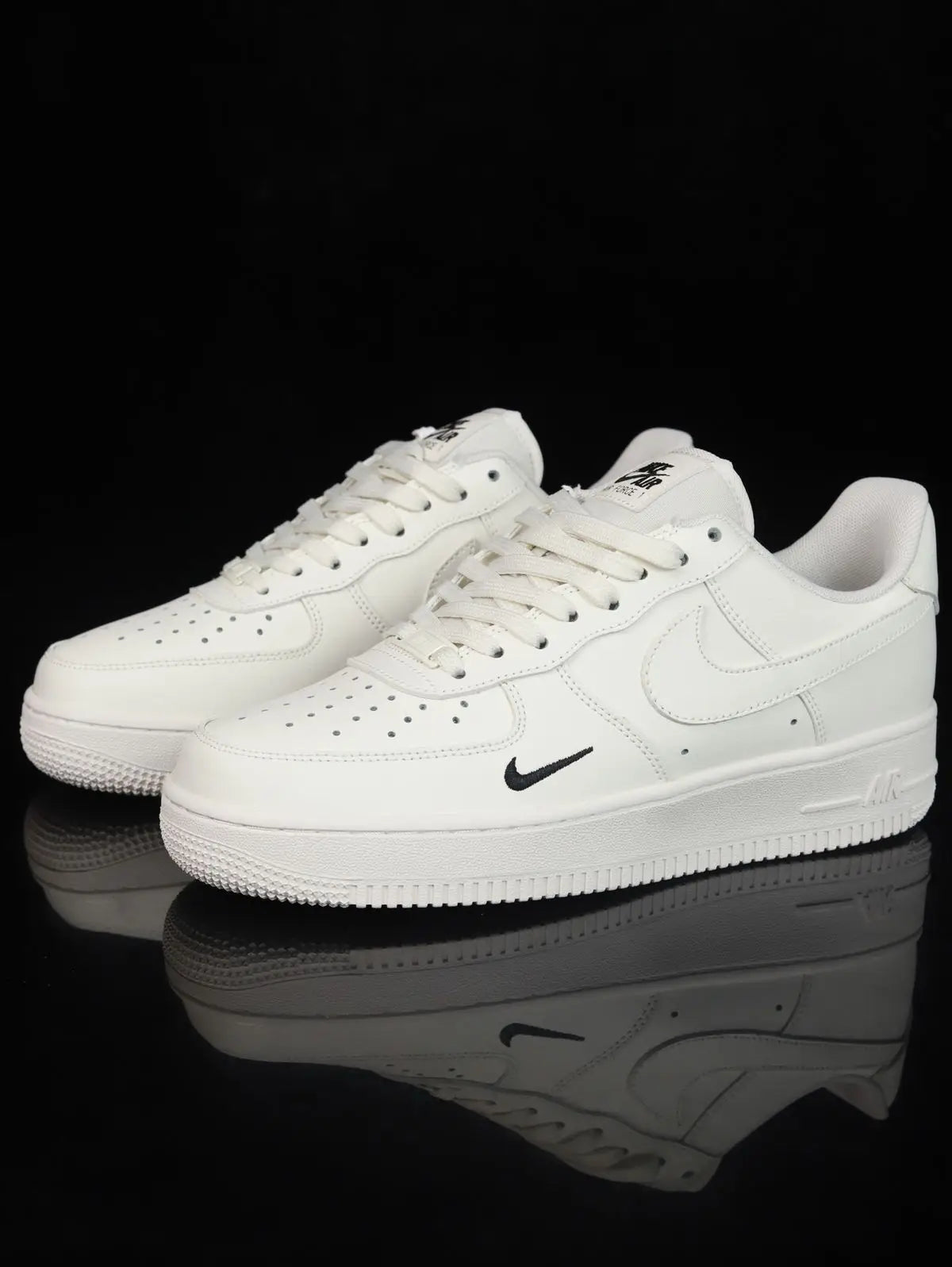 Nike Airforce 1 07 Essential Sail Black