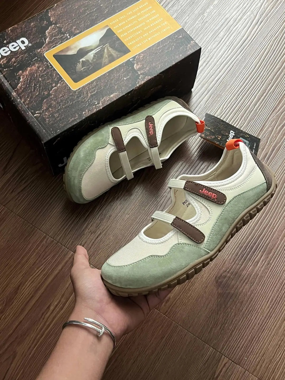 Jeep Outdoor Shoes Womens Low Top Cream Light Green For Girls D-2110