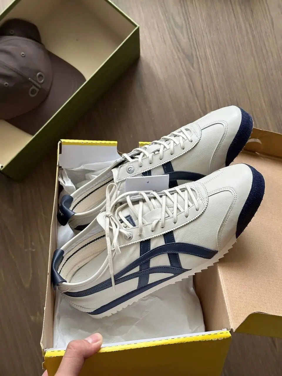Onitsuka Tiger Mexico 66 SD Birch  Peacoat 7A Premium Sneakers D-2070