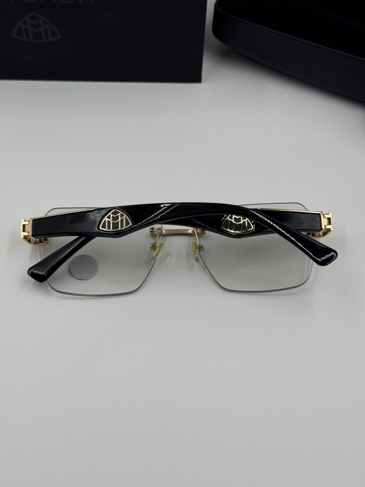 Maybach_2560_Gold_Photochromic_Frame