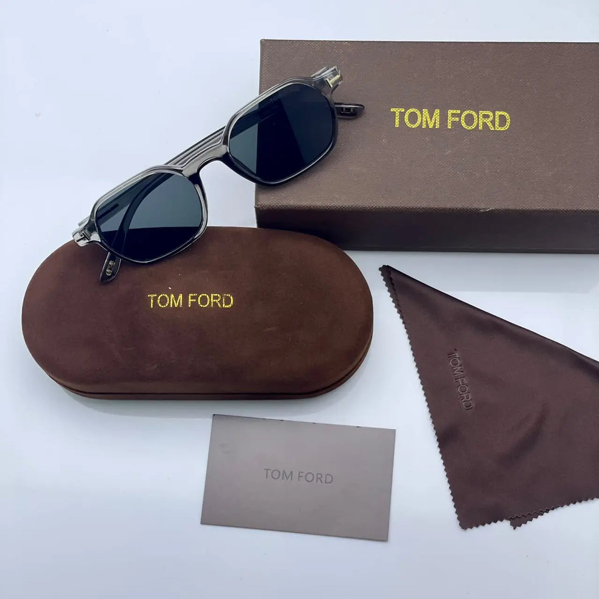 Tomford 6633 grey black