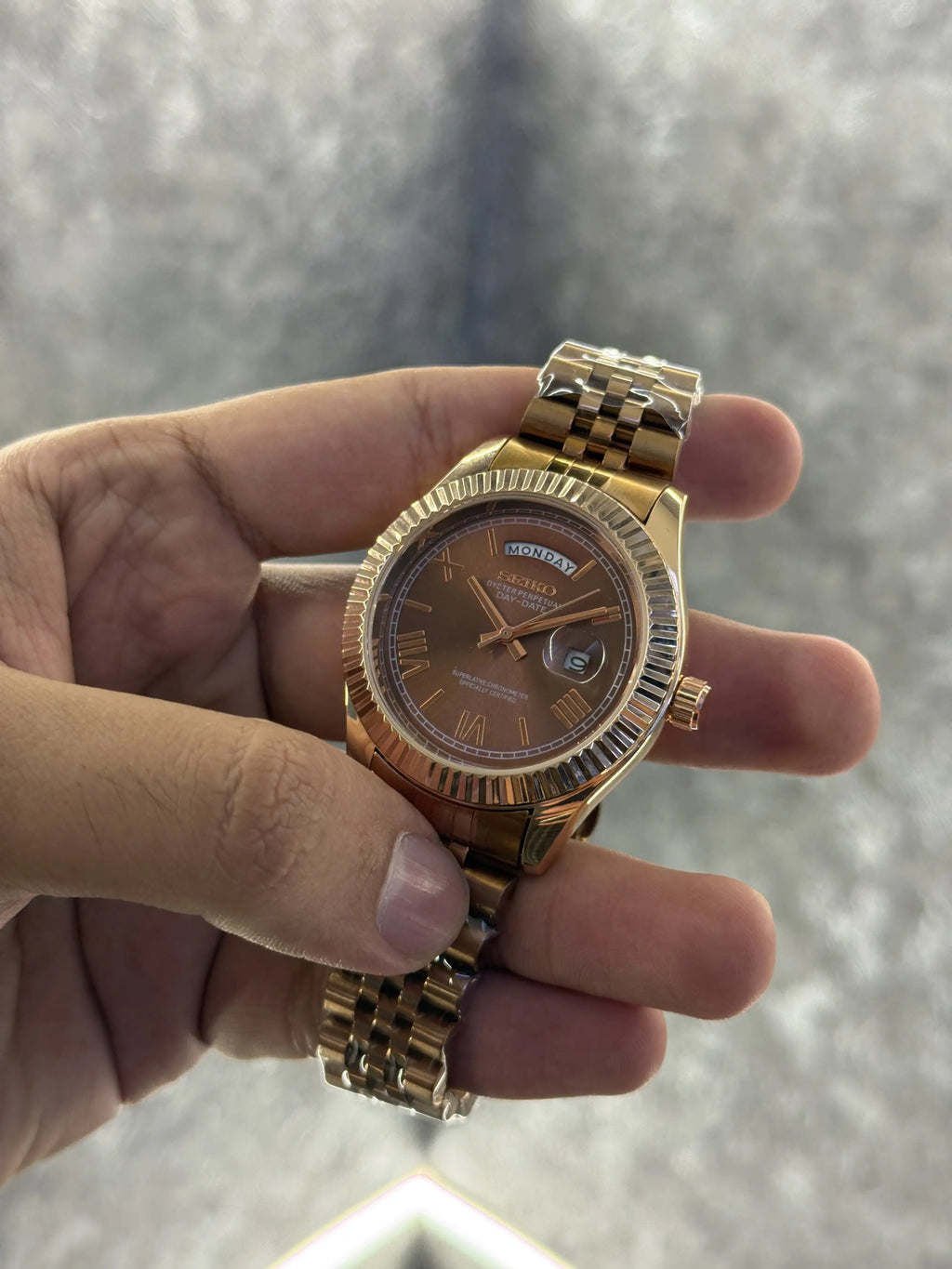Seiko mod date just roman dial 090