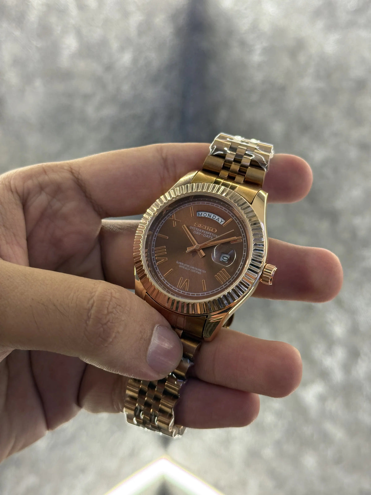 Seiko mod date just roman dial 090