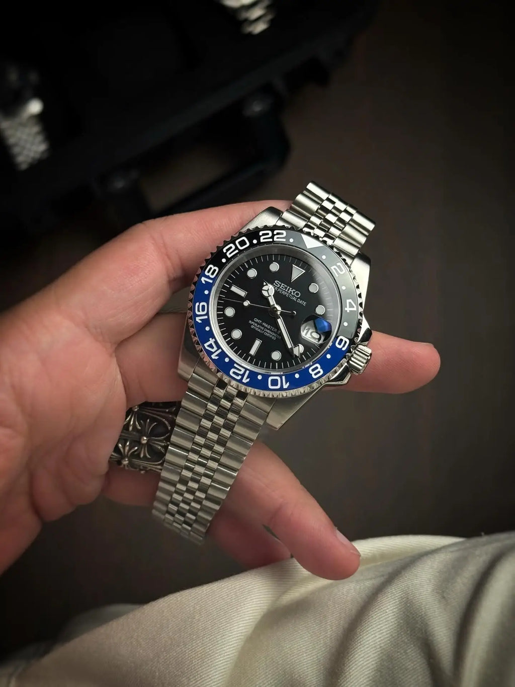 Seiko MOD GMT Master Batman Heavy Shift Movement