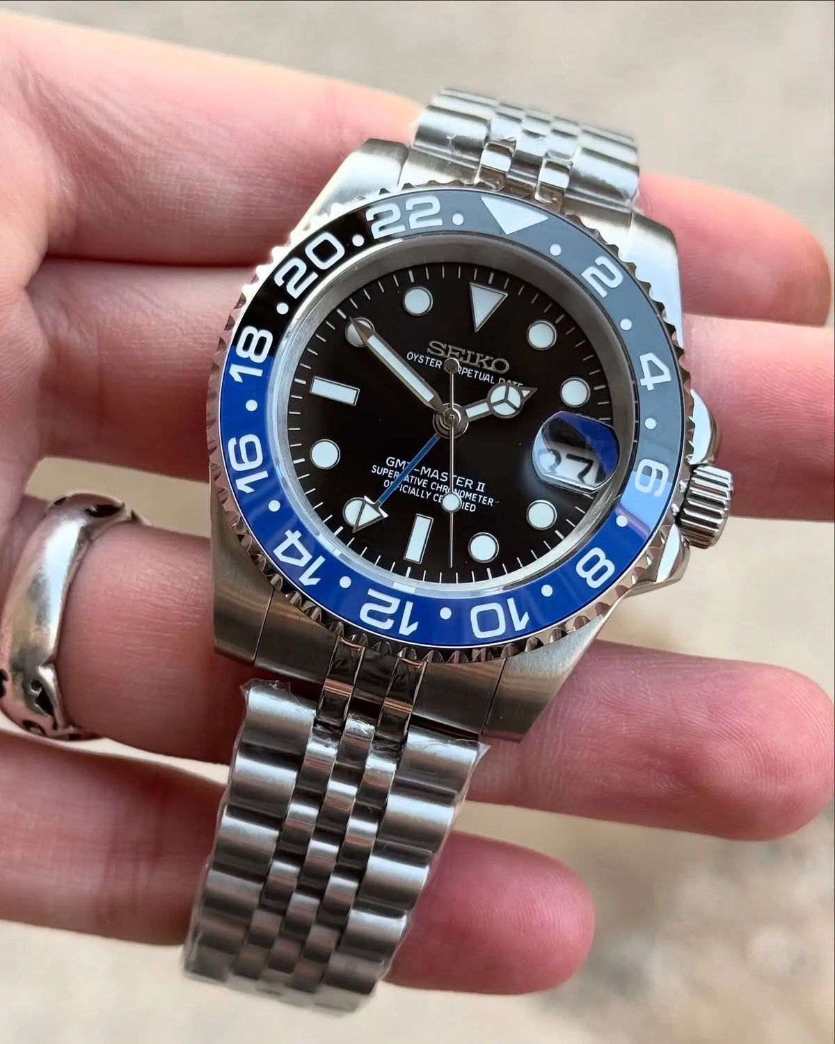 Seiko MOD GMT Master Batman Heavy Shift Movement