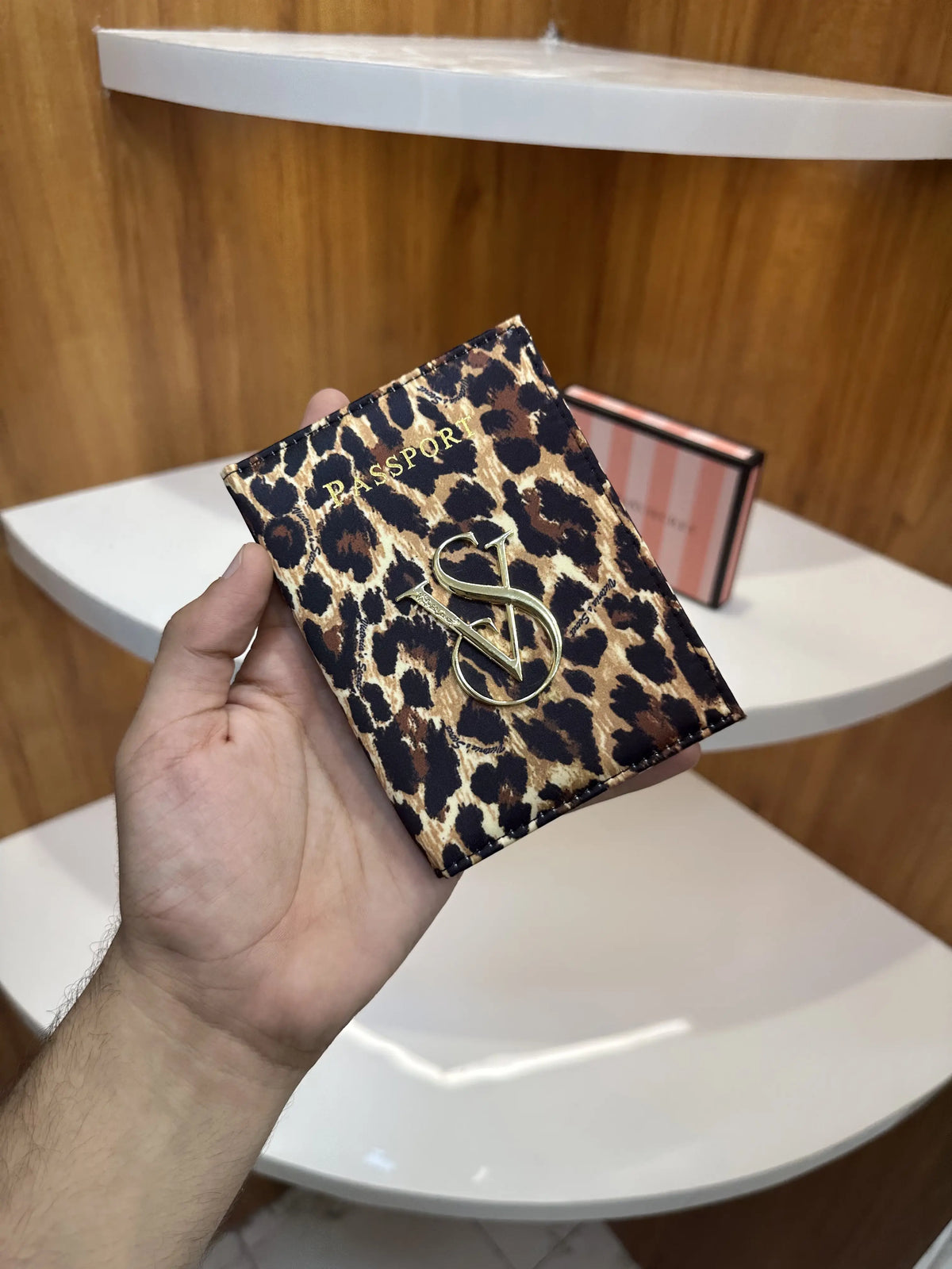 Victoria s Secret Women Passport Cover vs730