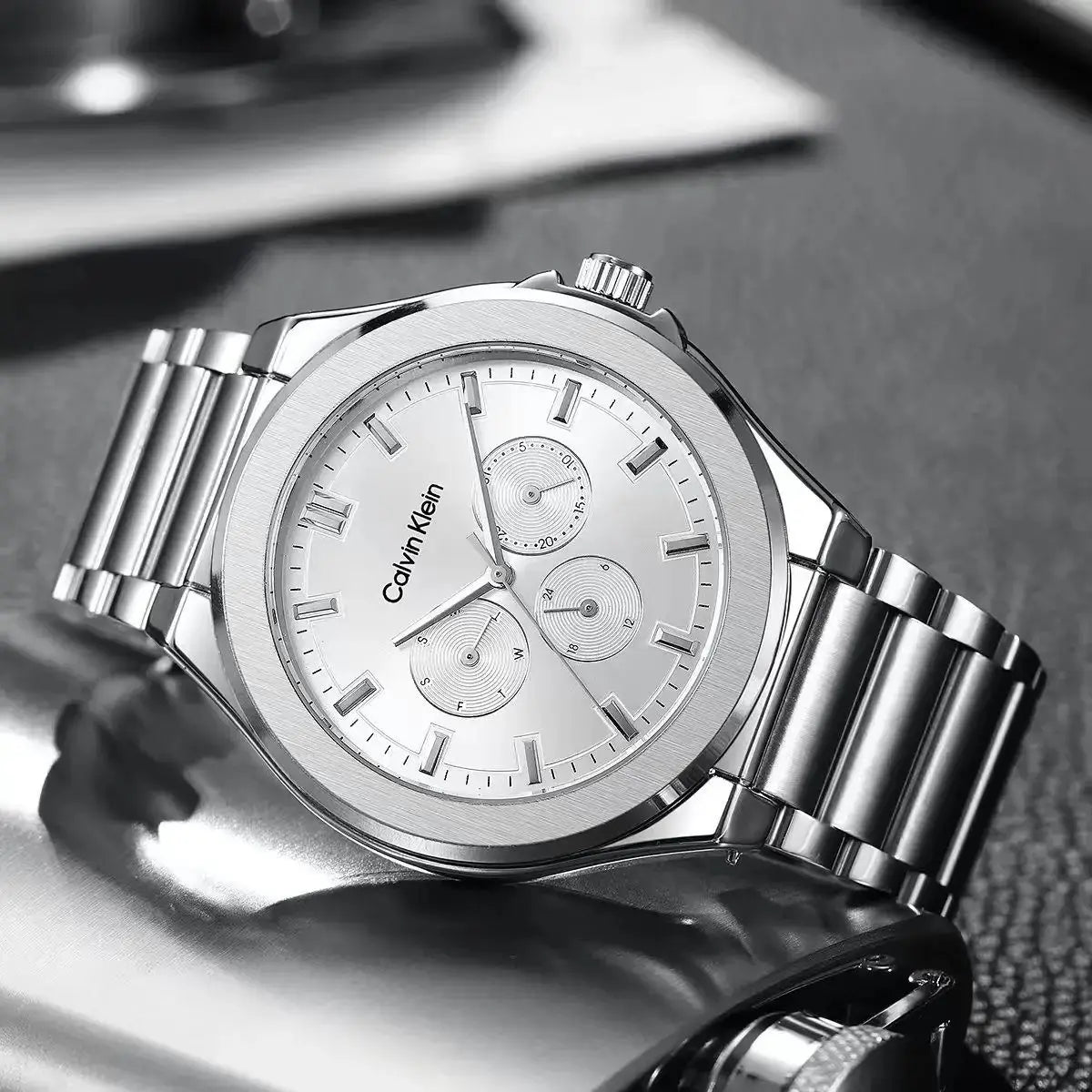 Calv!_n Klein_n chronograph 209