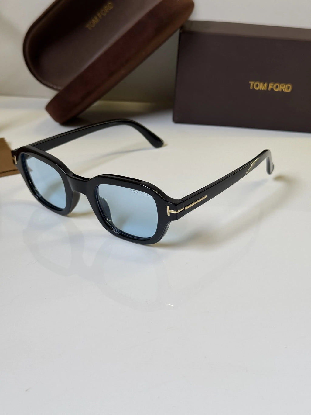 Tomford_350_Black_Blue