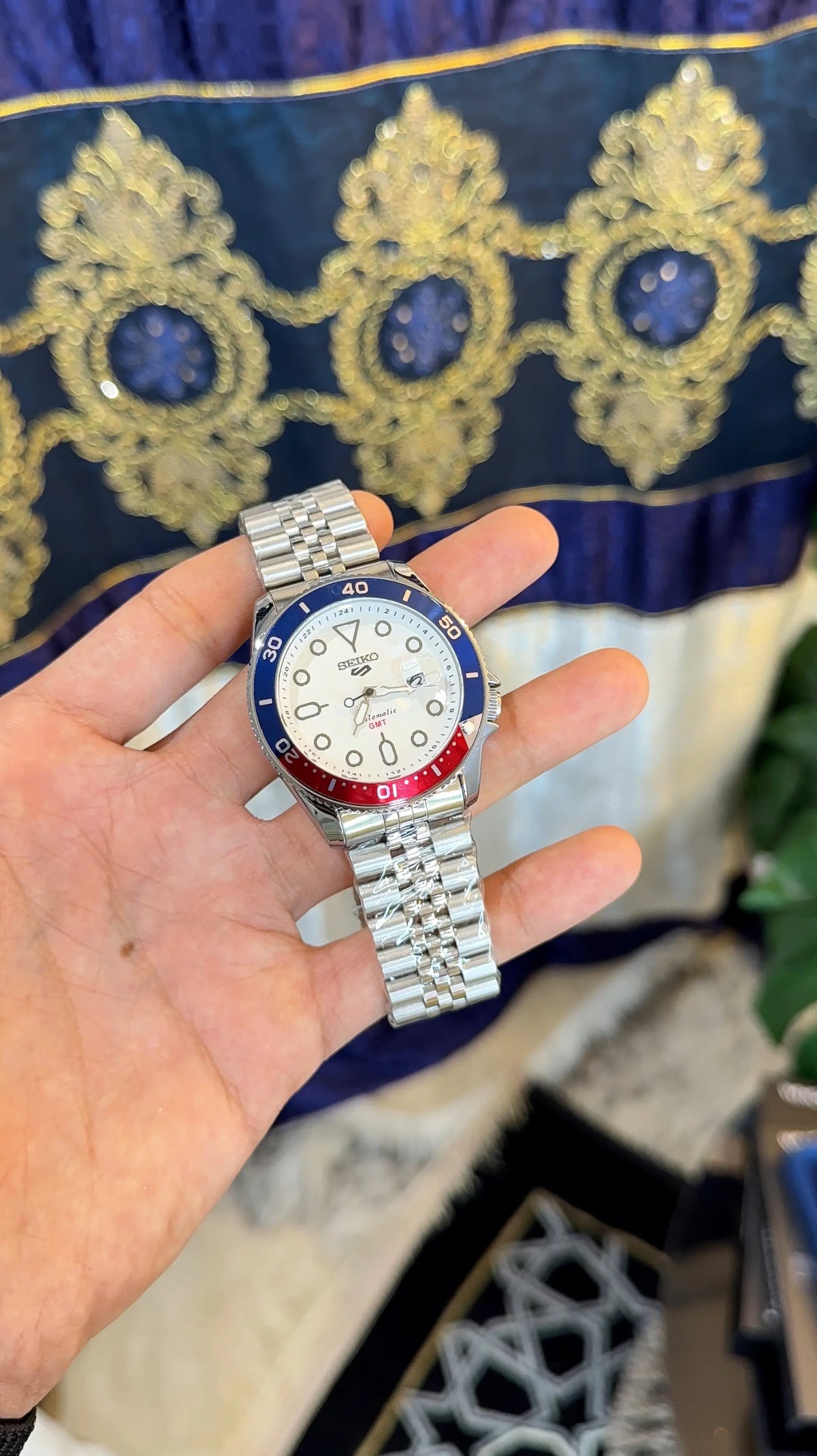 Seiko 5Sportz GMT Heavy Shift Movement