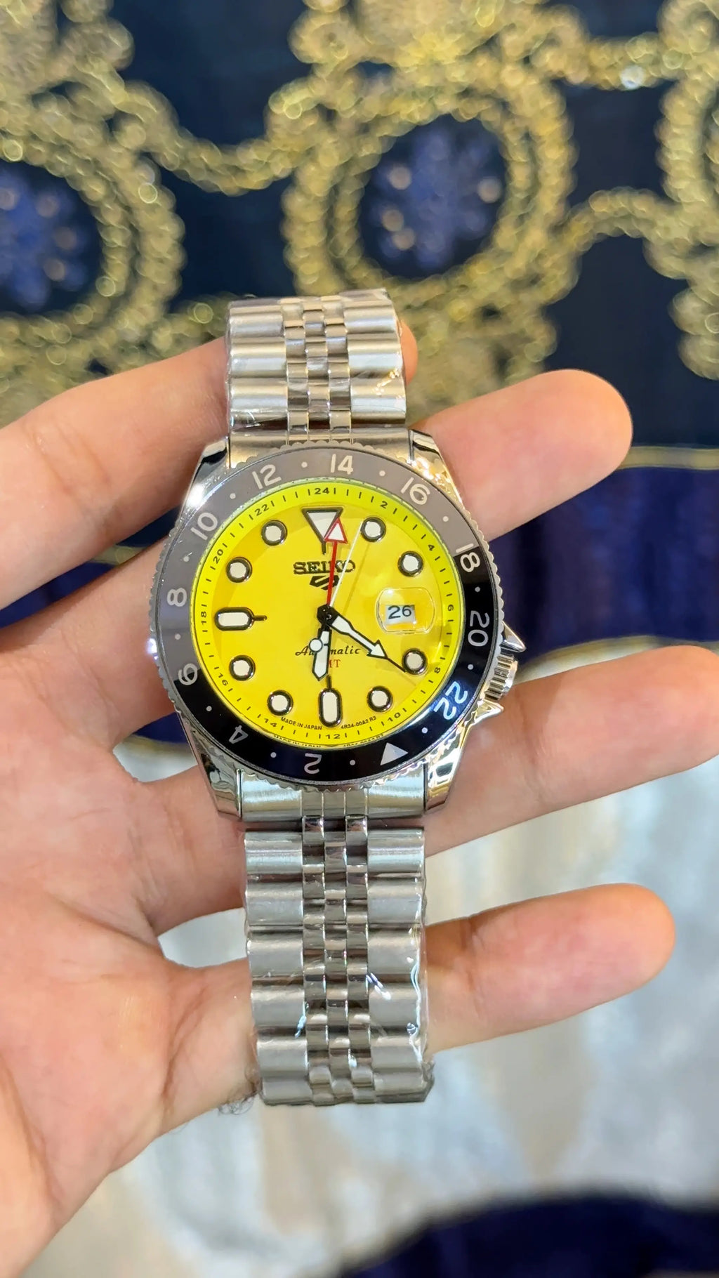 Seiko 5Sportz GMT Heavy Shift Movement