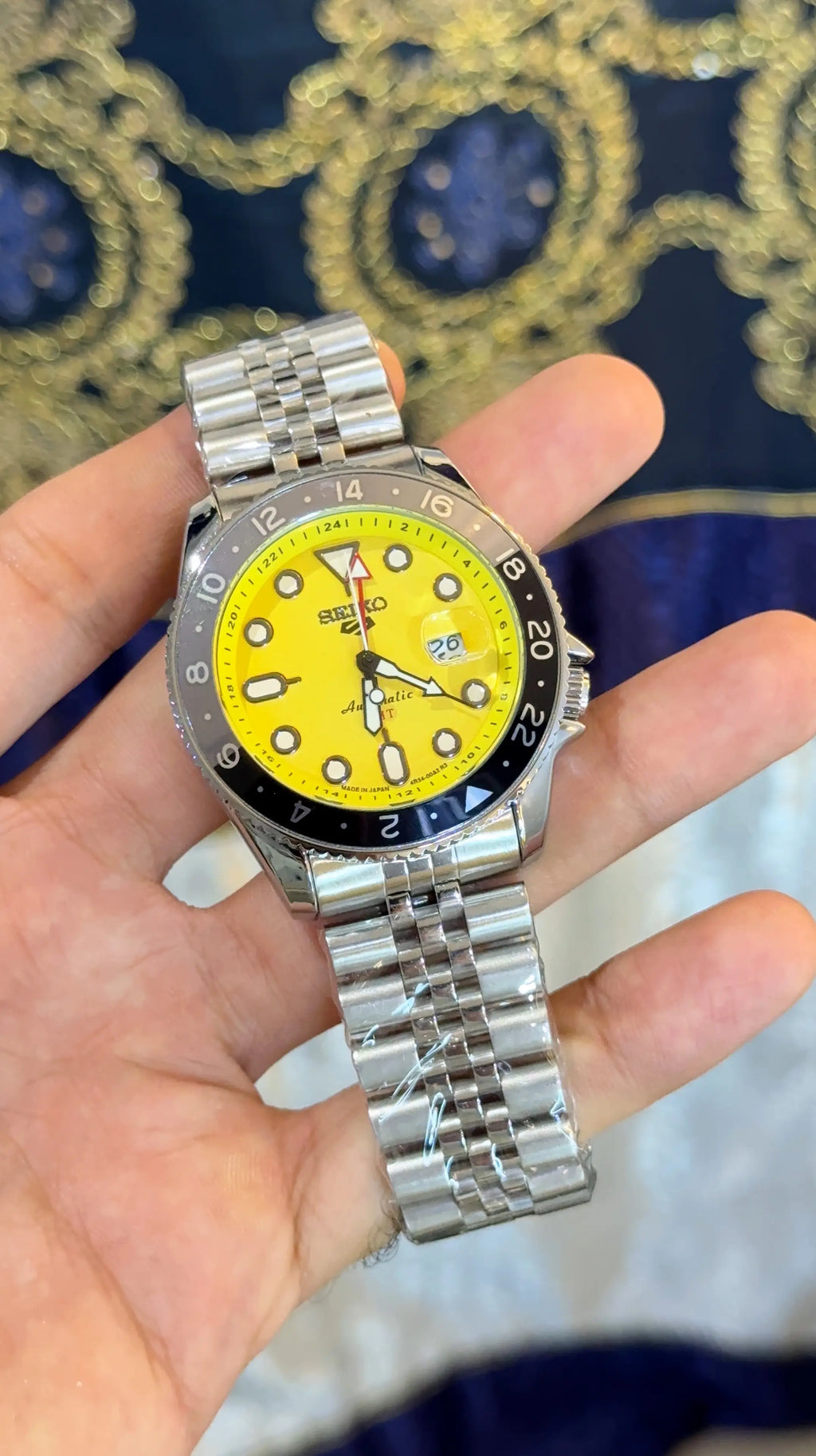 Seiko 5Sportz GMT Heavy Shift Movement