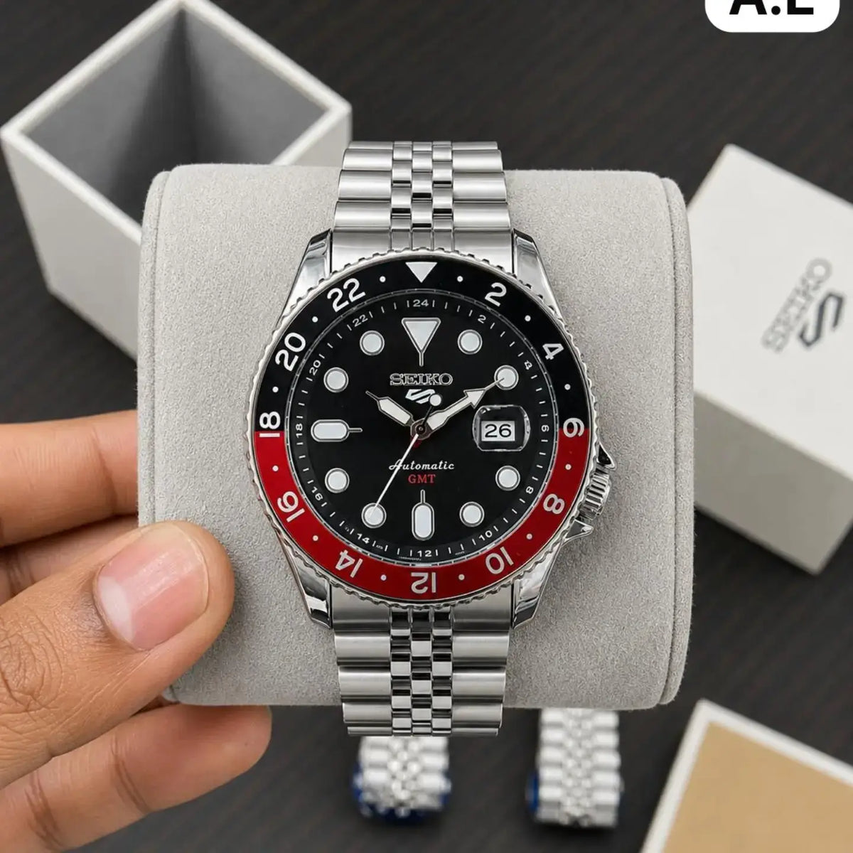 Seiko 5Sportz GMT Heavy Shift Movement
