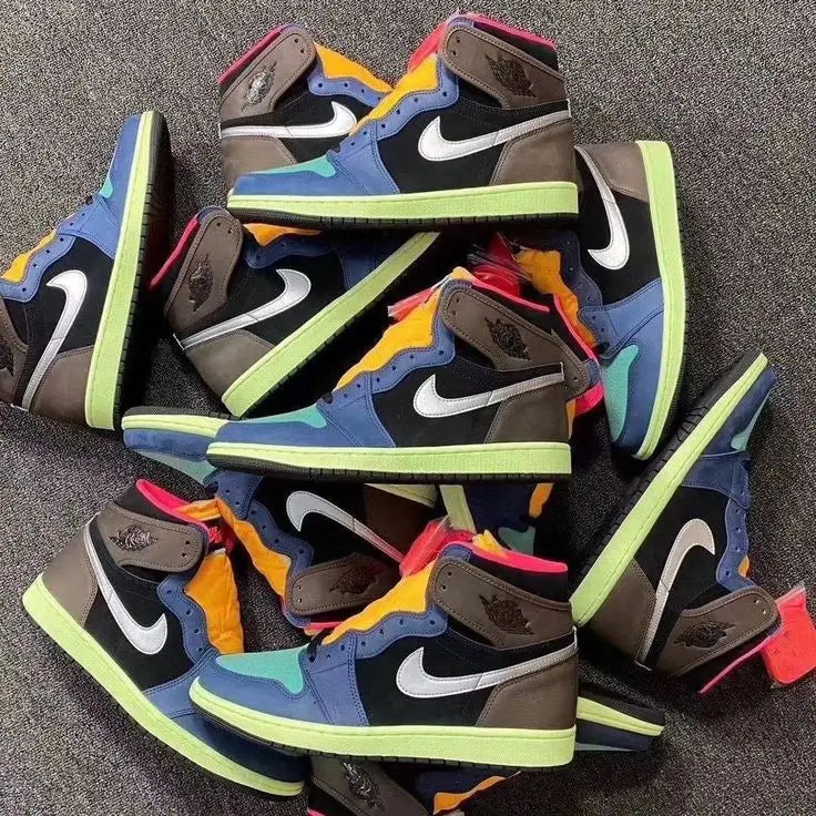 Nik e Jordan Retro 1 High Bio Hack Semi UA
