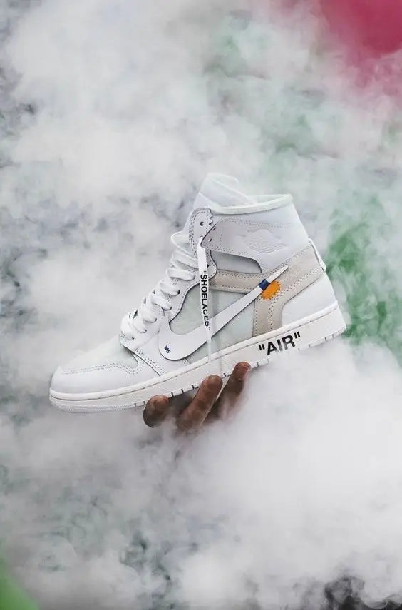 Nik e Jordan retro 1 X off white UNC