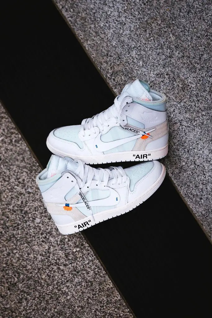Nik e Jordan retro 1 X off white UNC