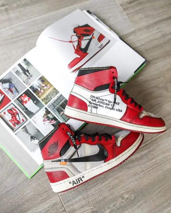 Nik e Jordan retro 1 X off white UNC Red
