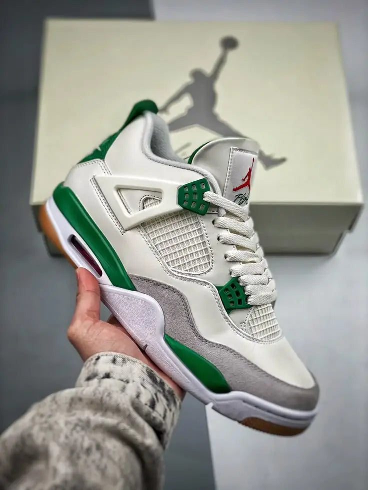 Jordan Retro 4 Pine Green Surplus Semi UA
