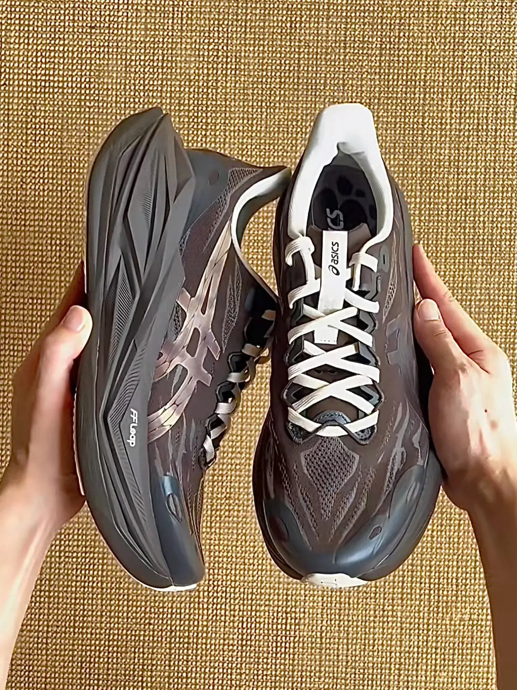ASIC S X Shanghai Blacktoes SUPERBLAST 3