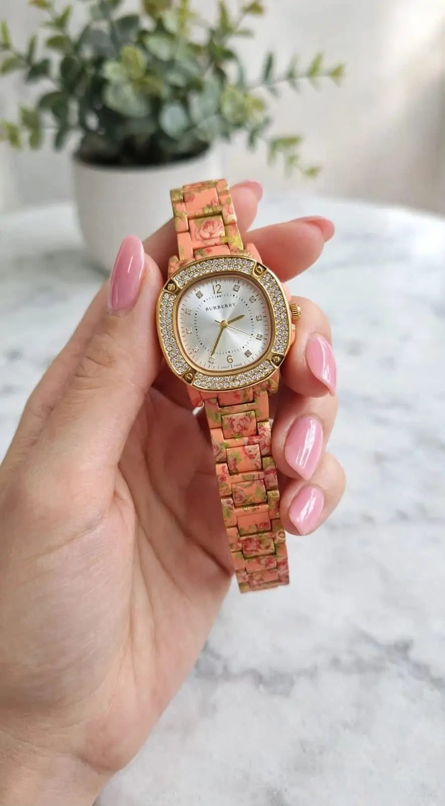 Burberr y Women