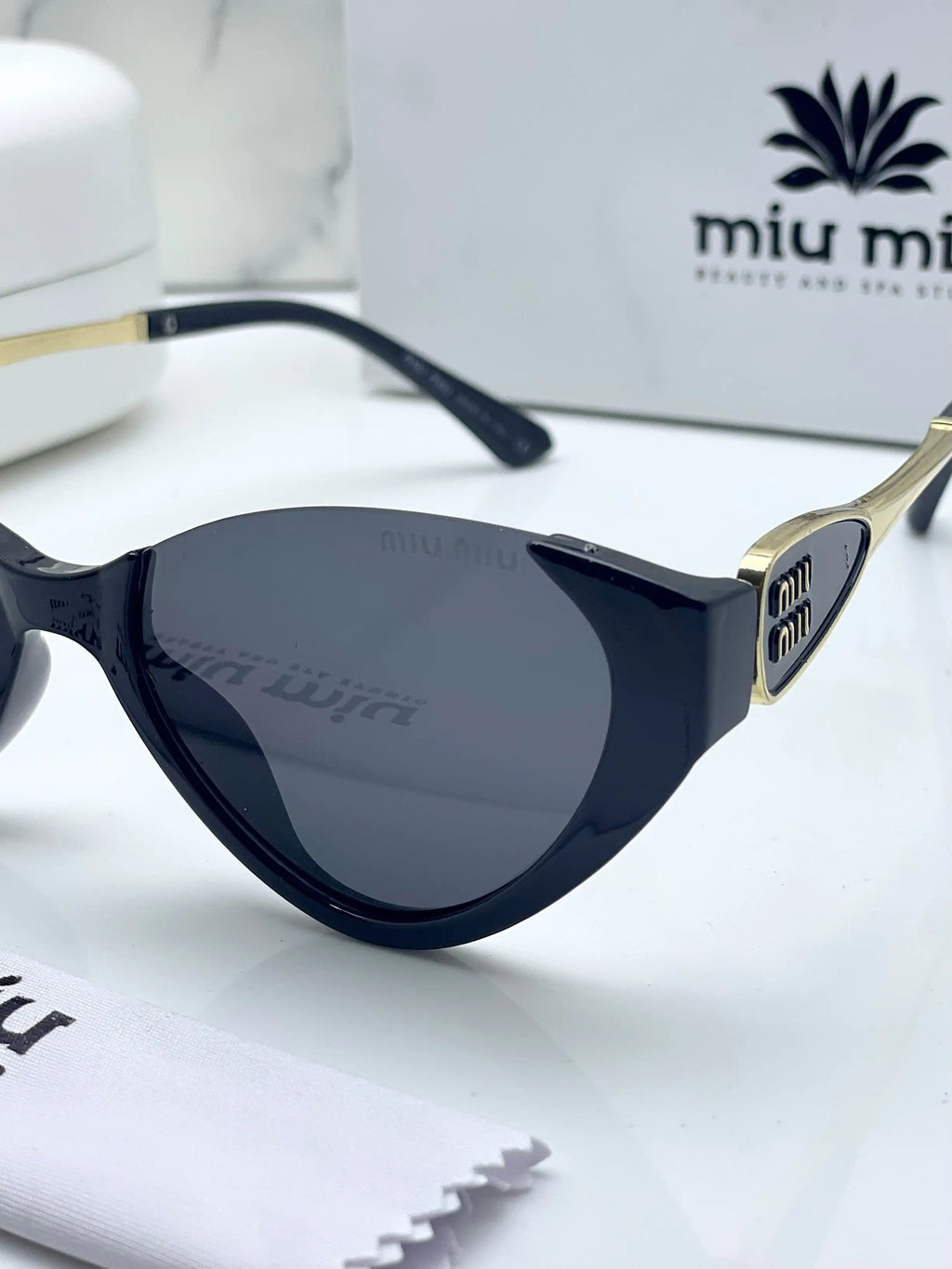 Miu Miu 26056 Gold Black