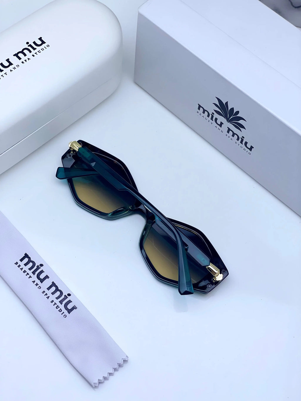 Miu Miu 277 Tiger Black