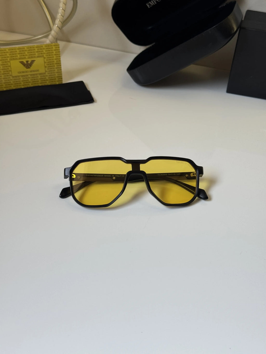 Armani_2602_Black_Yellow