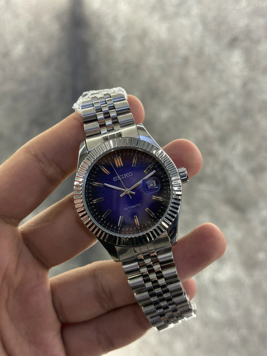 Seiko mod date just Unique blue ombre dial Date working
