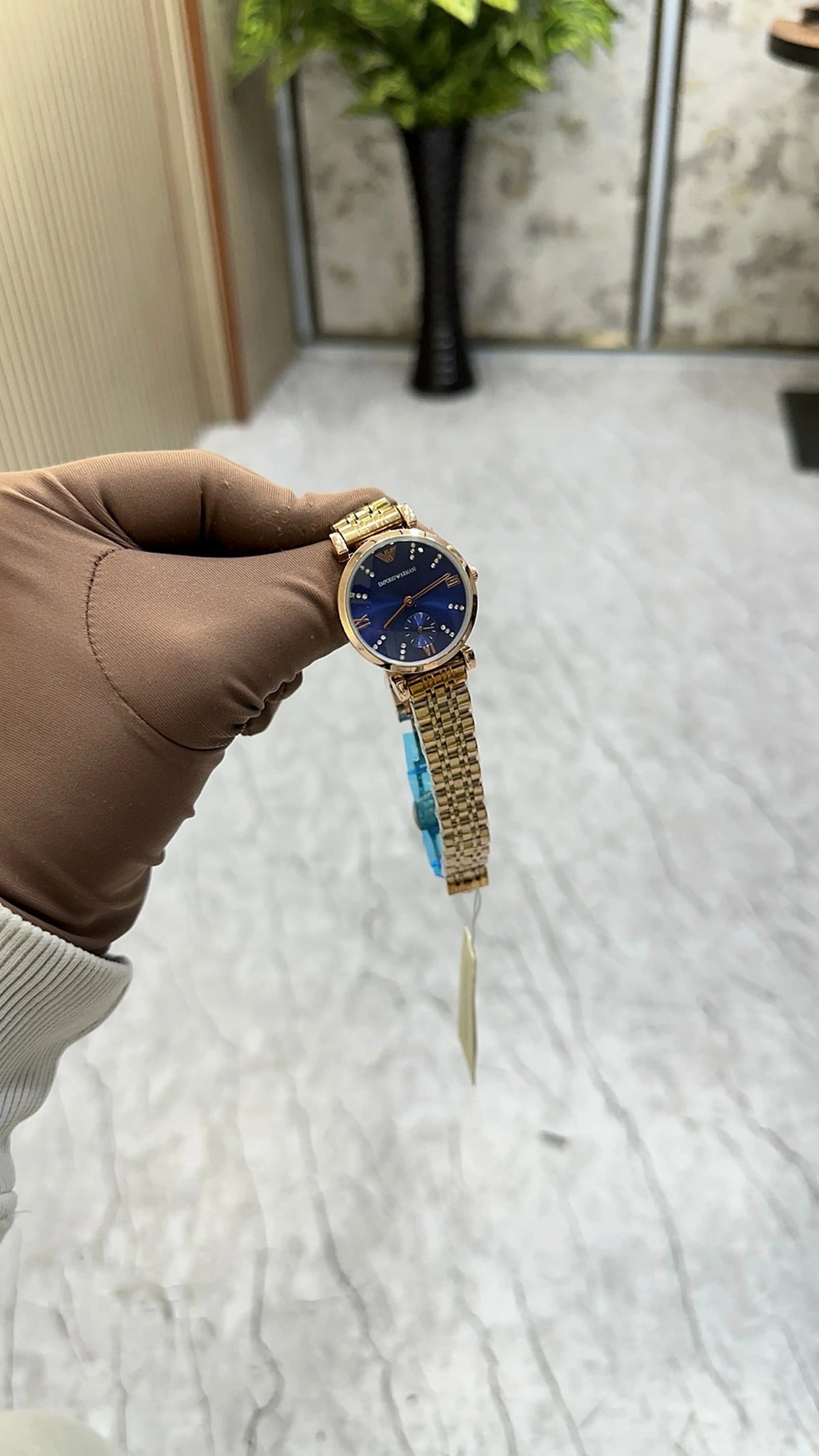 EMPORIO ARMANI CLASSIC